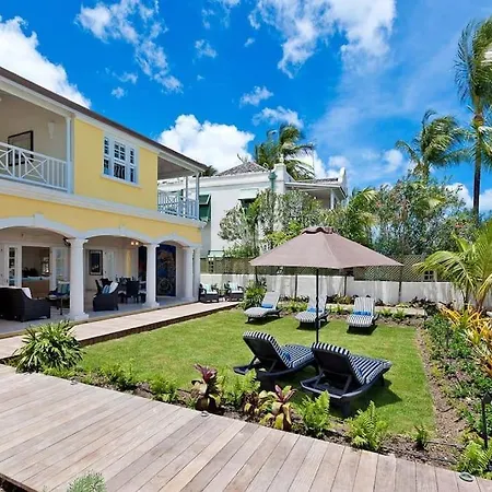 Seaside Villa In Still Fathoms, A Haven Retreat By The Sea